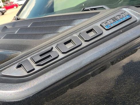 Used 2023 RAM 1500 Laramie image 12