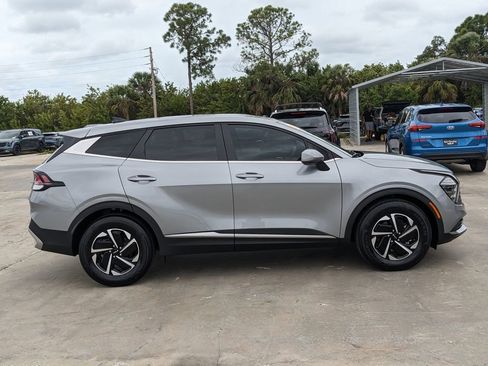 Certified 2025 Kia Sportage LX FWD image 9