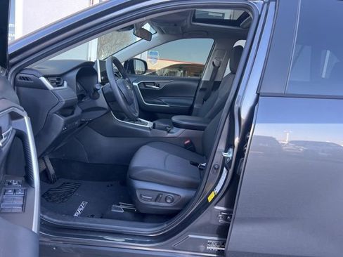 Used 2023 Toyota RAV4 XLE w/ Convenience Package image 6