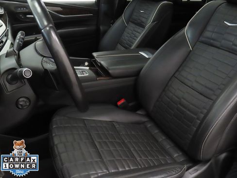 Used 2024 Cadillac Escalade ESV Sport Platinum w/ LPO, ONYX Package image 13