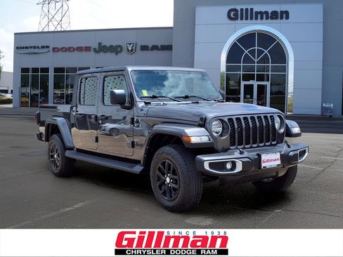 Used 2023 Jeep Gladiator Sport AWD/4WD image 1