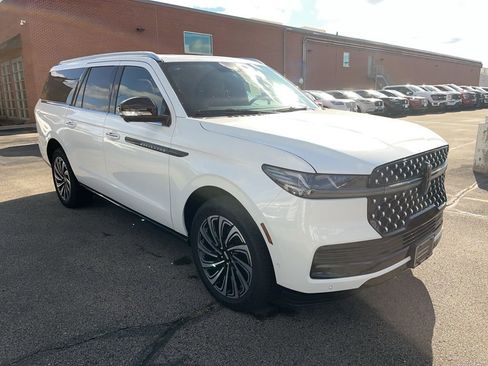 New 2025 Lincoln Navigator L Black Label image 7