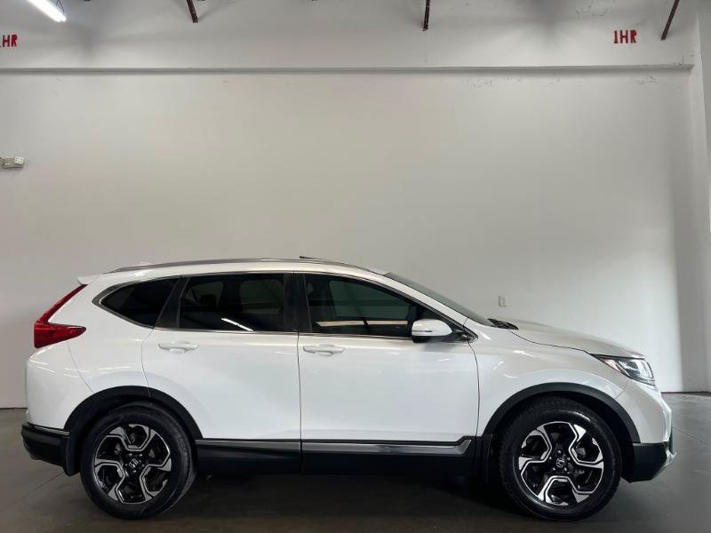 Used 2019 Honda CR-V Touring image 2