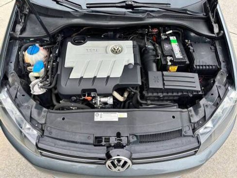 Used 2010 Volkswagen Jetta TDI FWD image 30