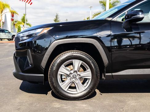 Used 2024 Toyota RAV4 XLE FWD image 5