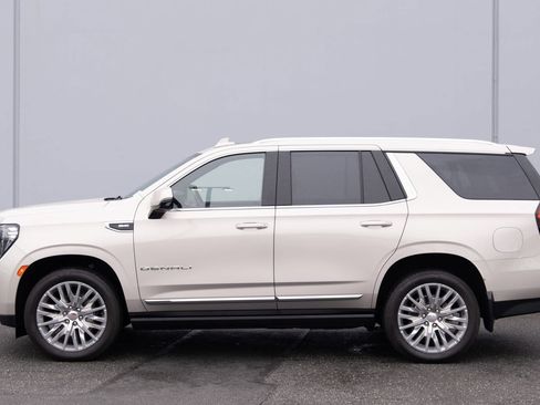 Used 2023 GMC Yukon Denali AWD/4WD image 26