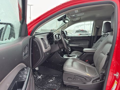Used 2015 Chevrolet Colorado LT w/ Luxury Package image 11