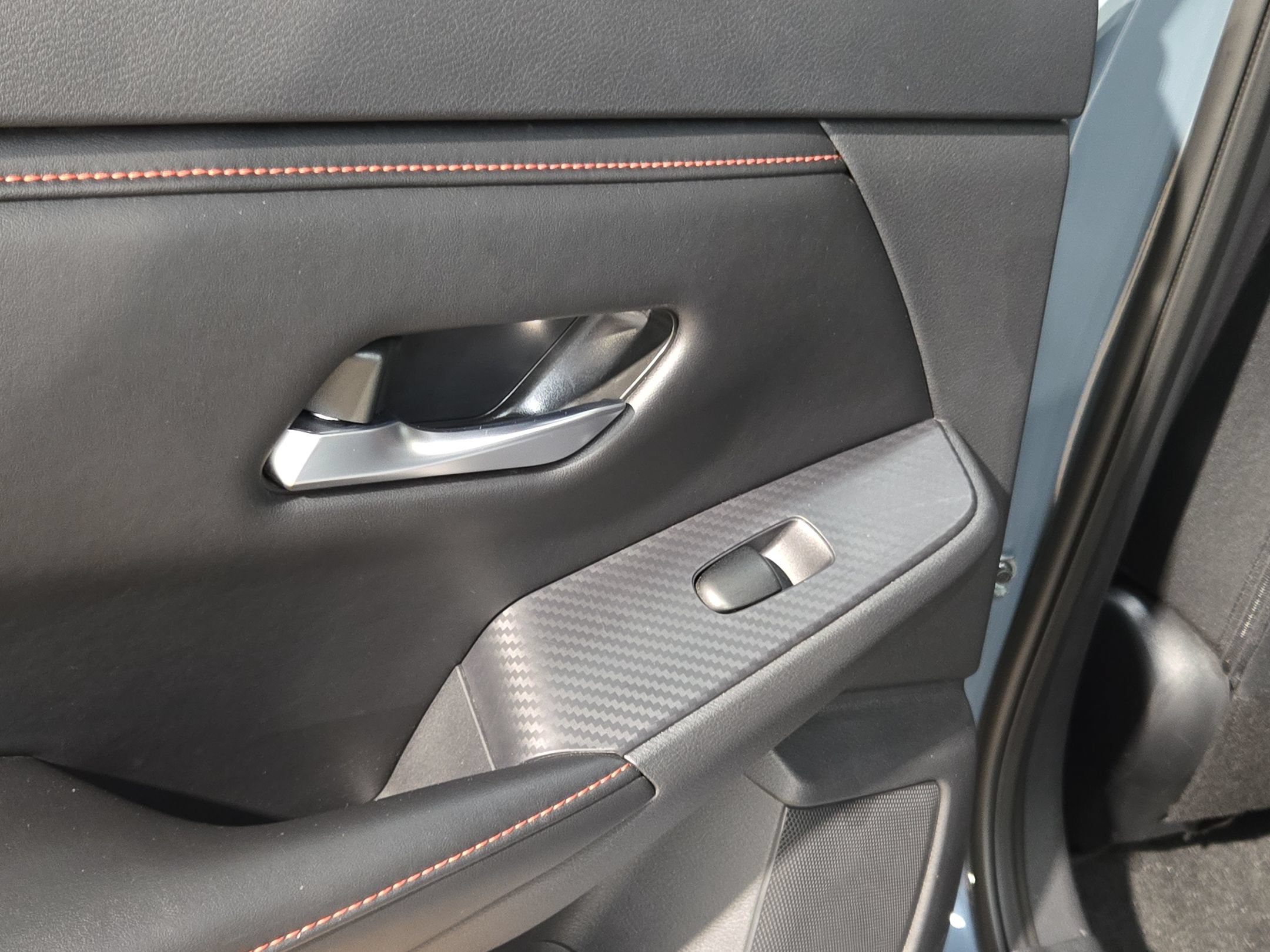 Used 2024 Nissan Sentra SR FWD image 33
