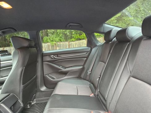 Used 2019 Honda Accord Sport image 18