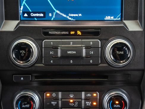 Used 2018 Ford F150 Limited w/ Trailer Tow Package AWD/4WD image 28