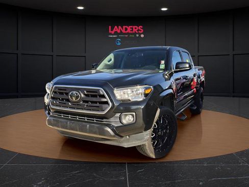 Used 2019 Toyota Tacoma SR5 image 1