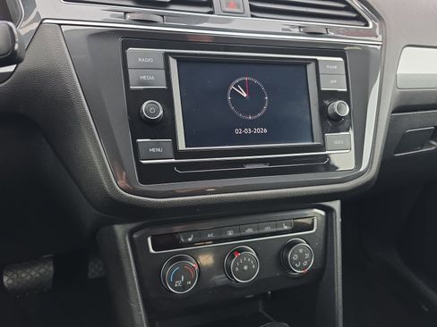 Used 2024 Volkswagen Tiguan S image 19