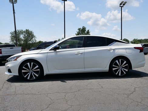 Used 2020 Nissan Altima 2.5 SR FWD image 40