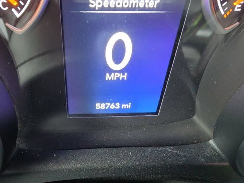 Used 2019 Jeep Wrangler Sport AWD/4WD image 12