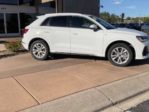 Used 2023 Audi Q3 2.0T Premium AWD/4WD image 9