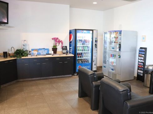 Used 2021 Cadillac CT4 V w/ Technology Package image 43