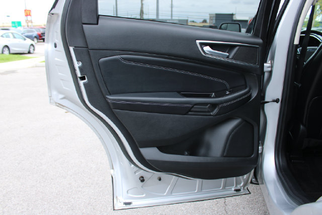 Used 2016 Ford Edge Titanium w/ Canadian Touring Package AWD/4WD image 26