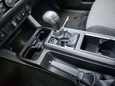 Used 2023 Toyota Tacoma TRD Sport AWD/4WD image 26