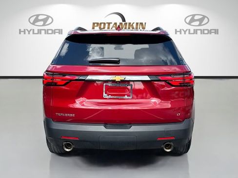 Used 2023 Chevrolet Traverse LT image 6