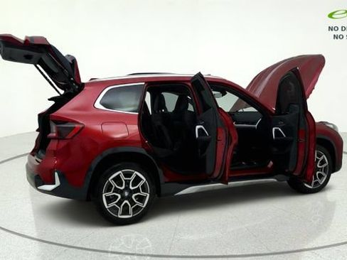 Used 2026 BMW X1 xDrive28i AWD/4WD image 9