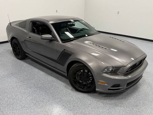Used 2014 Ford Mustang GT Premium RWD image 29