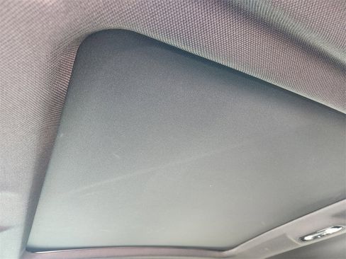 Used 2022 BMW X6 xDrive40i w/ M Sport Package image 24