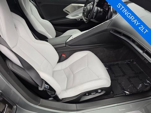 Used 2022 Chevrolet Corvette Stingray Preferred Cpe w/ Z51 Performance Package RWD image 26