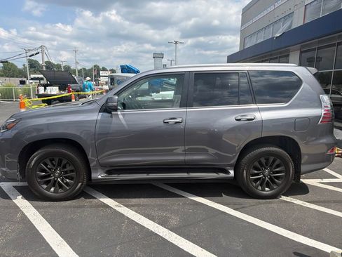 Used 2023 Lexus GX 460 Premium AWD/4WD image 4