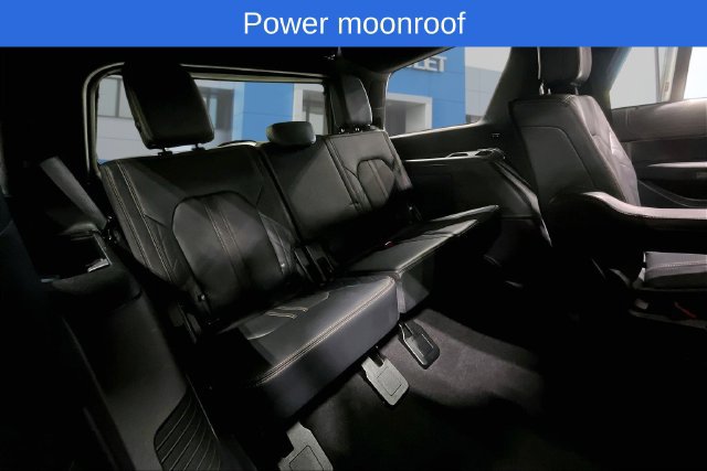 Used 2024 Ford Expedition Platinum AWD/4WD image 26