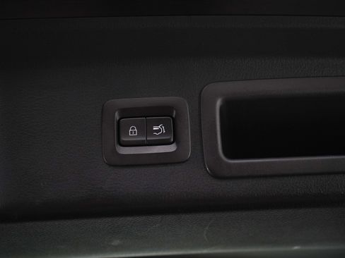 Used 2023 MAZDA CX-30 AWD 2.5 S w/ Premium Package image 18