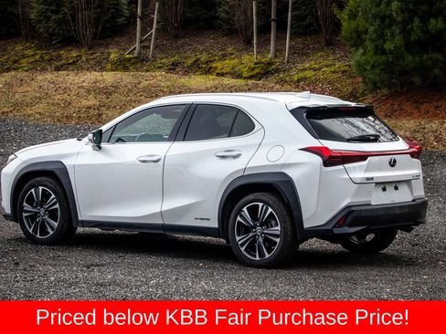 Used 2021 Lexus UX 250h 250h Base w/ Premium Package image 5