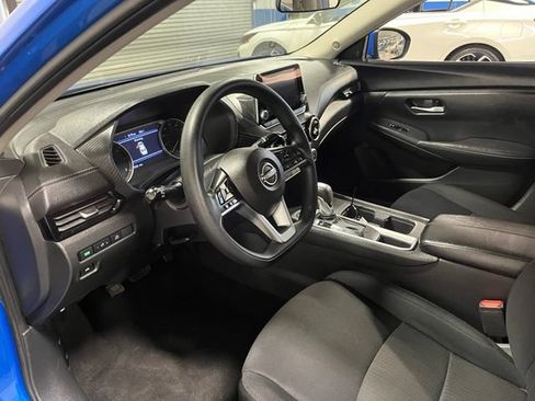 Used 2024 Nissan Sentra SV FWD image 22