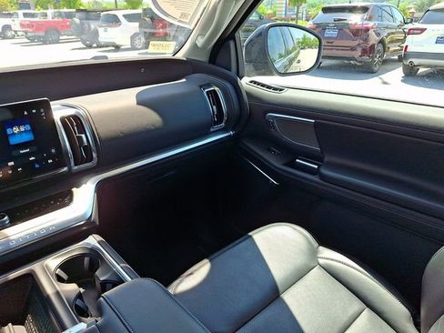 Certified 2025 Ford Expedition Max Platinum AWD/4WD image 23