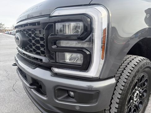 New 2026 Ford F350 Lariat w/ Black Appearance Package image 10