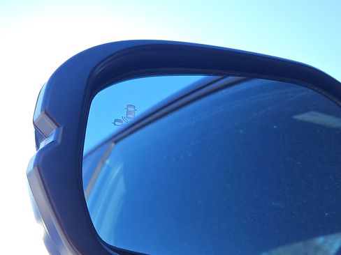 Certified 2025 Honda HR-V Sport image 12