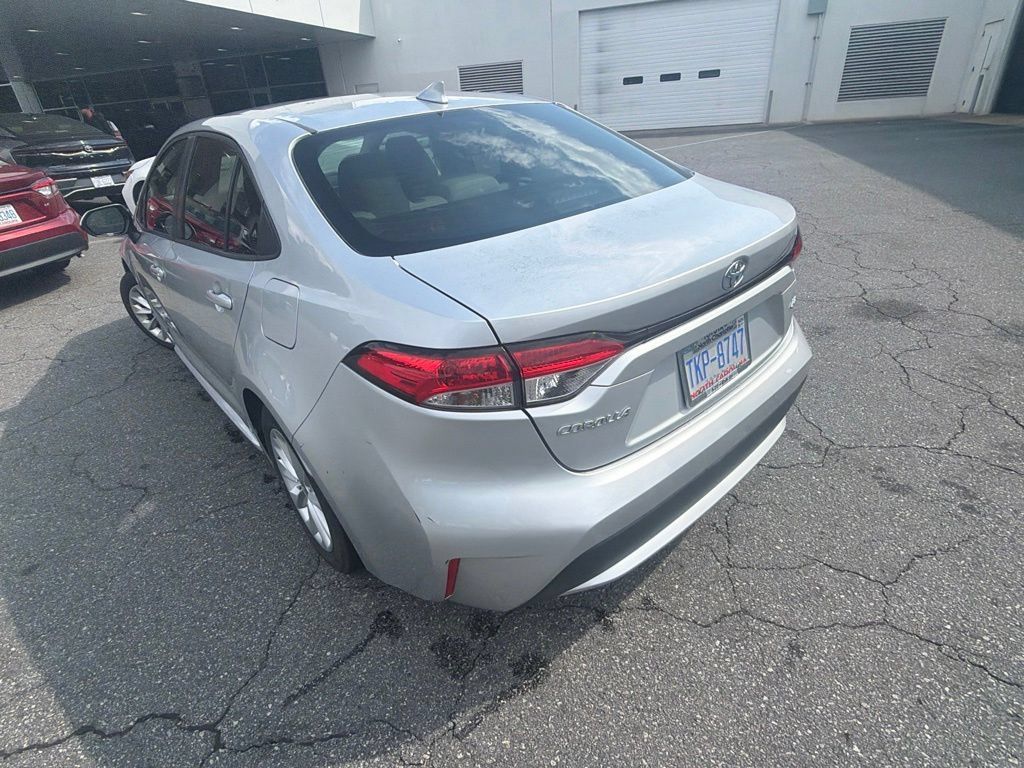 Used 2021 Toyota Corolla LE w/ LE Convenience Package FWD image 7