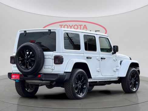 Used 2024 Jeep Wrangler Unlimited Sahara image 3