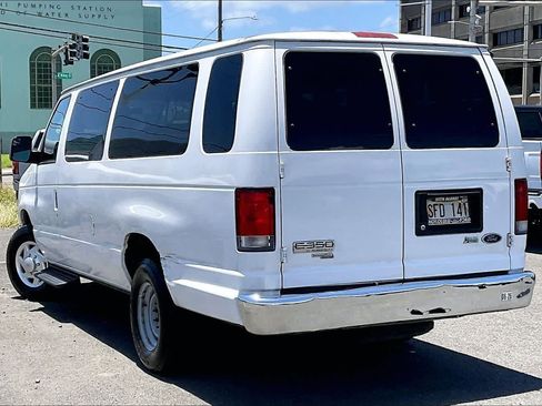 Used 2014 Ford E-350 and Econoline 350 XL w/ Power Windows & Locks Group RWD image 4