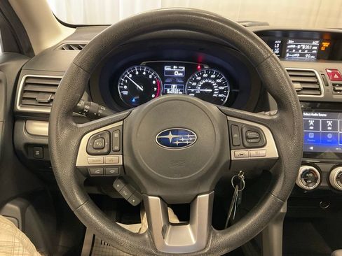 Used 2017 Subaru Forester 2.5i Premium AWD/4WD image 7