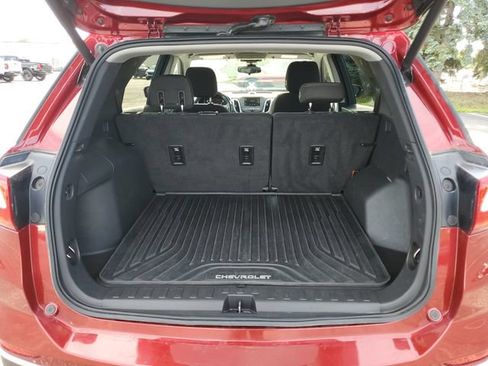 Certified 2019 Chevrolet Equinox LT w/ Driver Convenience Package FWD image 29