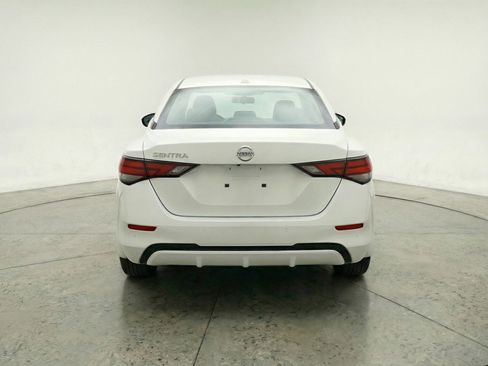 Used 2025 Nissan Sentra SV image 7