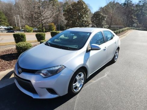 Used 2015 Toyota Corolla LE image 7