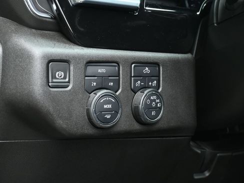 Used 2022 Chevrolet Silverado 1500 RST w/ Protection Package AWD/4WD image 26