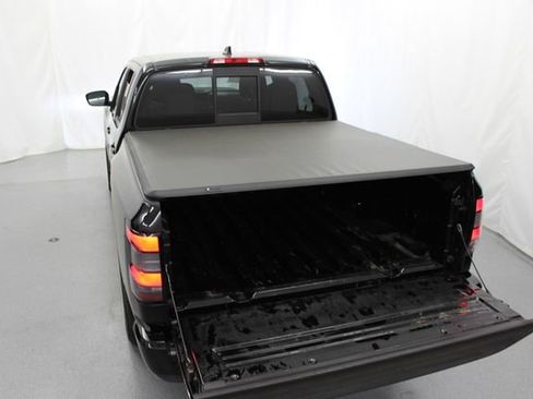 Used 2022 Nissan Frontier SV w/ Technology Package AWD/4WD image 13