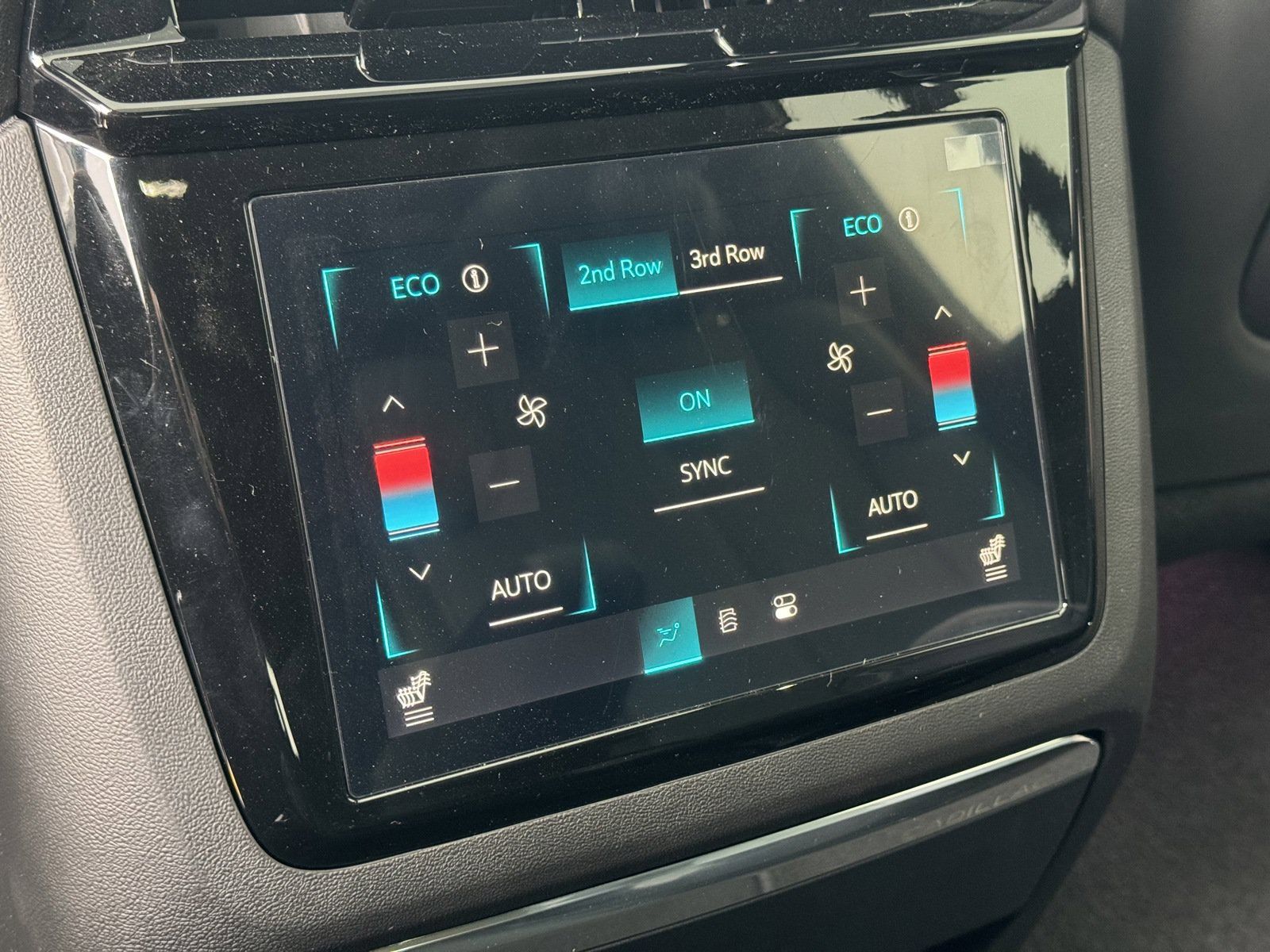 New 2025 Cadillac Escalade IQ Sport 2 AWD/4WD image 13