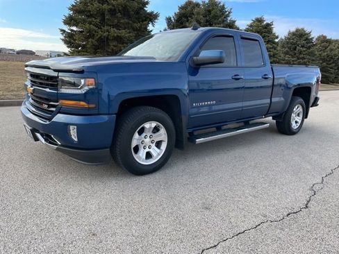 Used 2019 Chevrolet Silverado 1500 LT w/ All Star Edition image 2