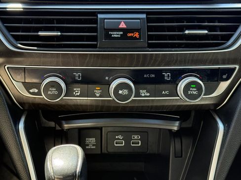 Used 2021 Honda Accord EX-L image 12