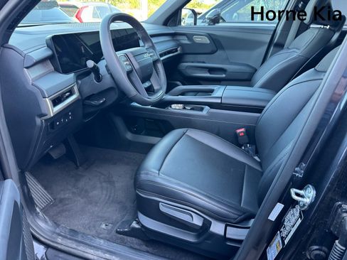 New 2027 Kia Telluride LX FWD image 10