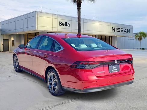 Used 2023 Honda Accord EX image 8