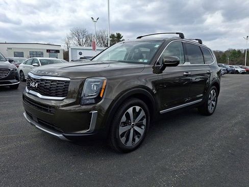 Used 2022 Kia Telluride S image 3